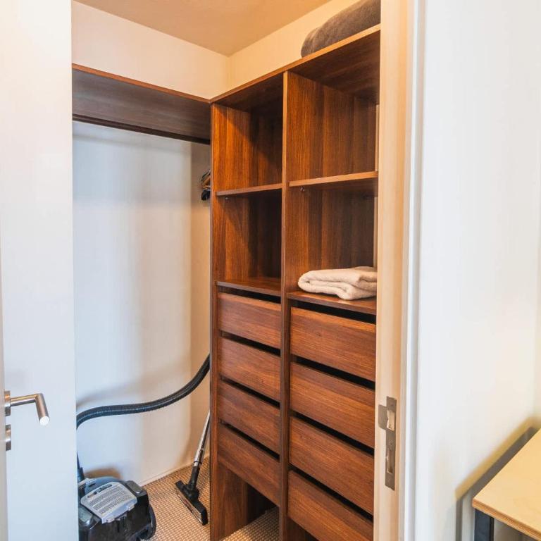 HOM I Con Parking a Pasos del Metro Irarrazaval - Apartment - 24