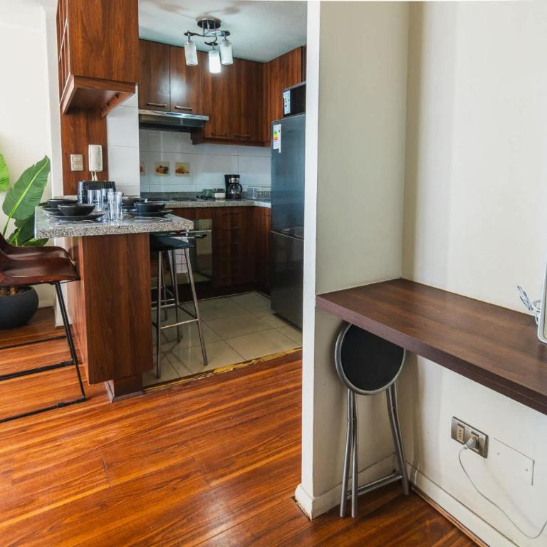 HOM I Con Parking a Pasos del Metro Irarrazaval - Apartment - 28