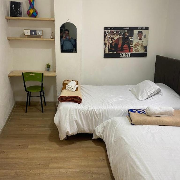 Casa completa 15 personas centro internacional Bogota - Casa de 5 dormitorios - 11