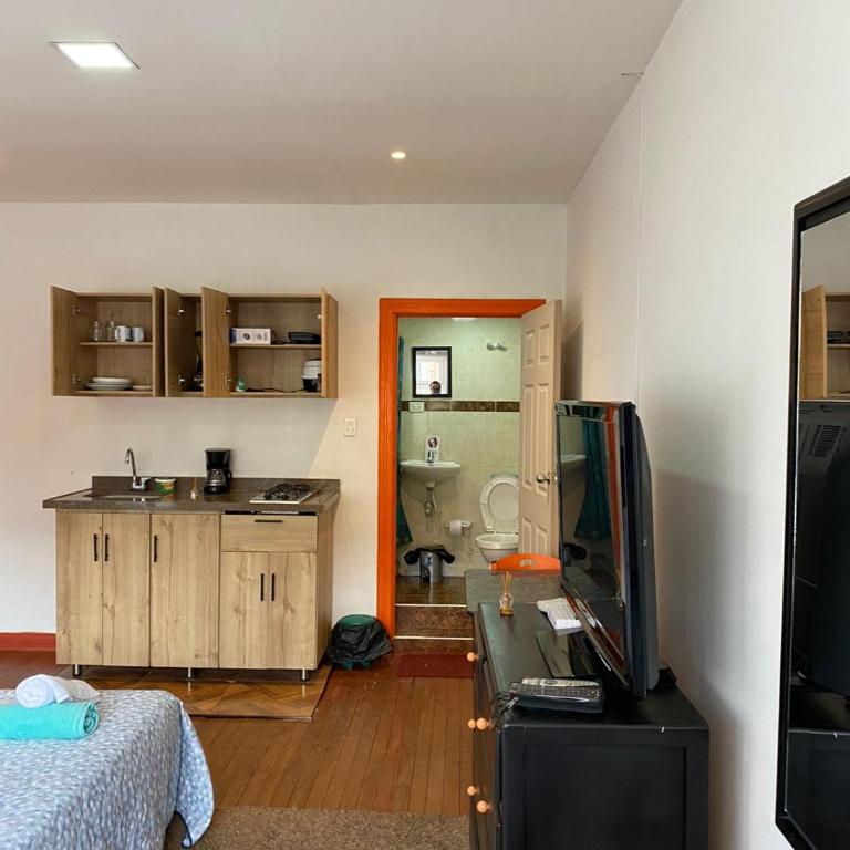 Casa completa 15 personas centro internacional Bogota - Casa de 5 dormitorios - 10