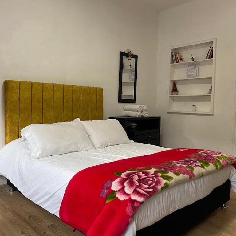 Casa completa 15 personas centro internacional Bogota - Casa de 5 dormitorios - 3