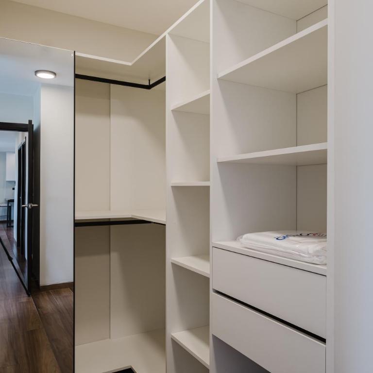 Blue Dream Apartment - Three-Bedroom Apartment - 19