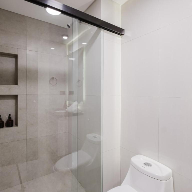 Blue Dream Apartment - Three-Bedroom Apartment - 30