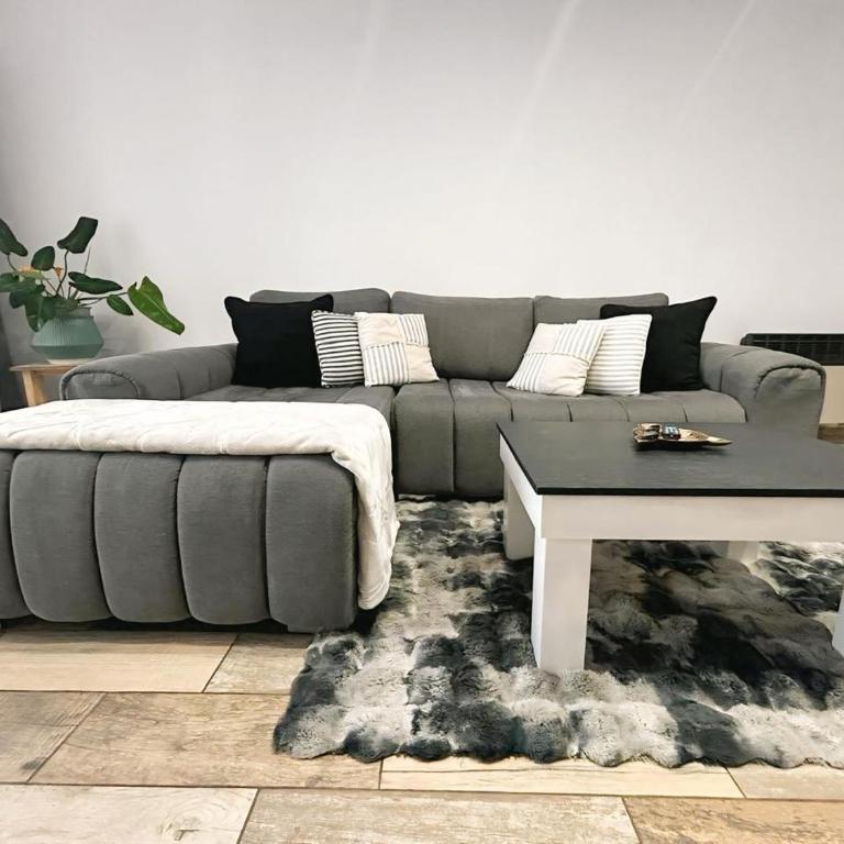 Casa Completa con Balcon y Patio privado - Casa de 2 dormitorios - 43