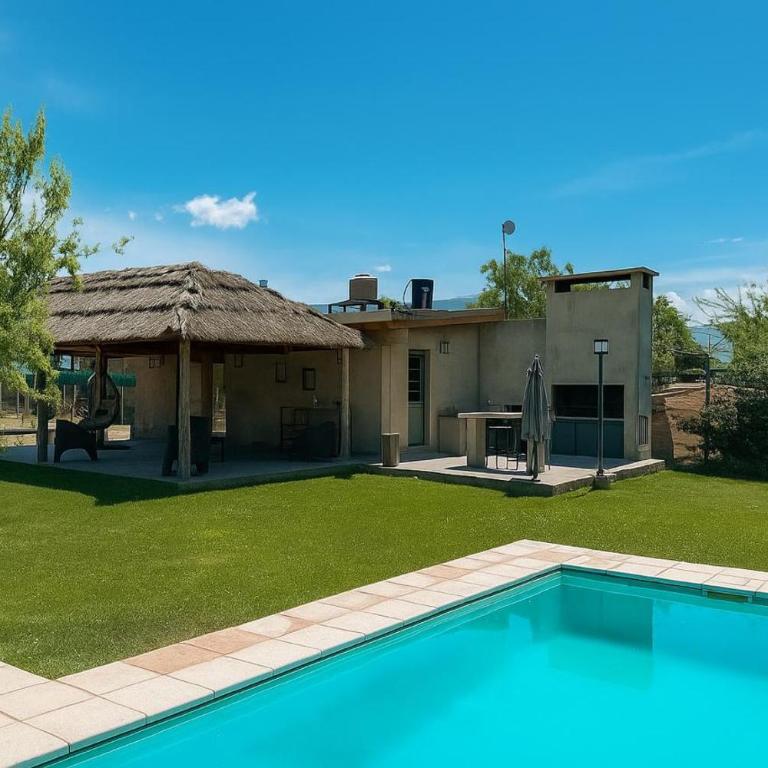 Wine Studio with BBQ & pool - One-Bedroom House - 1