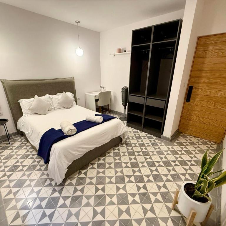 Suites Heriberto Frías - Double Room with Private Bathroom - 7