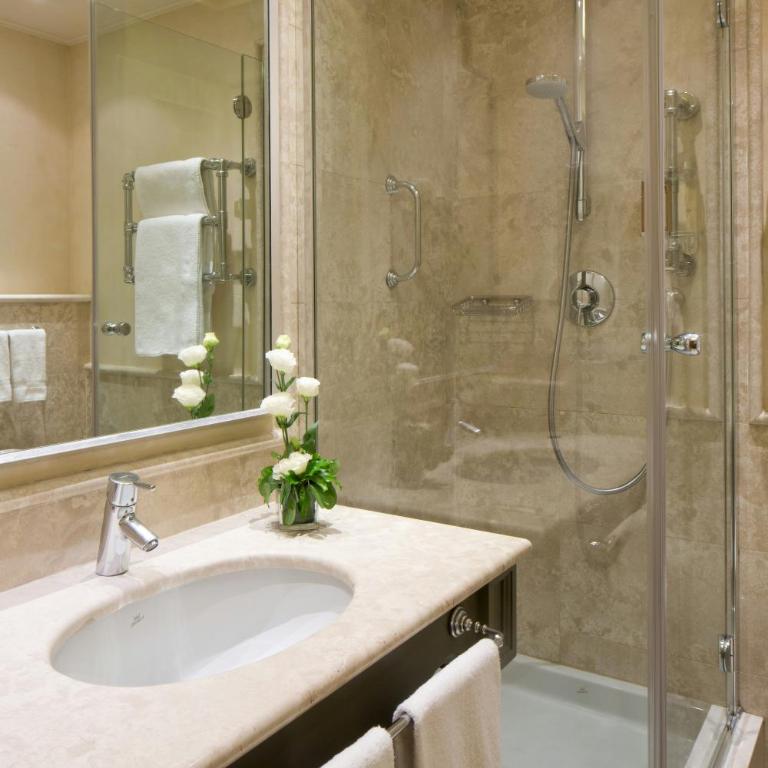Starhotels Tuscany - Camera Matrimoniale Classic - 5