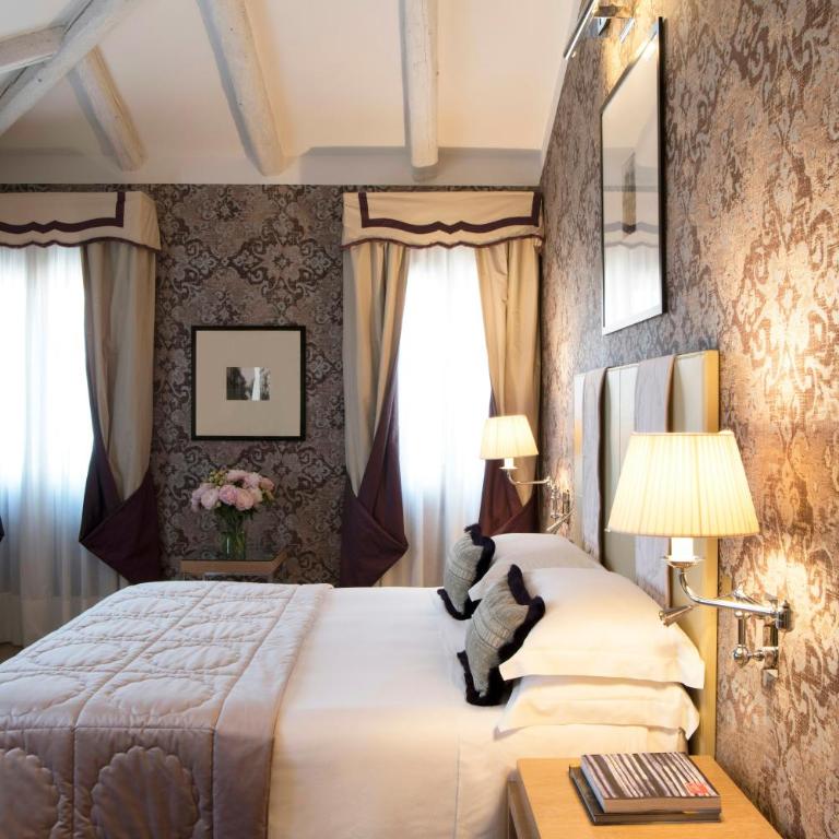 Splendid Venice - Starhotels Collezione - Camera Matrimoniale Deluxe con Vista Canale - 1