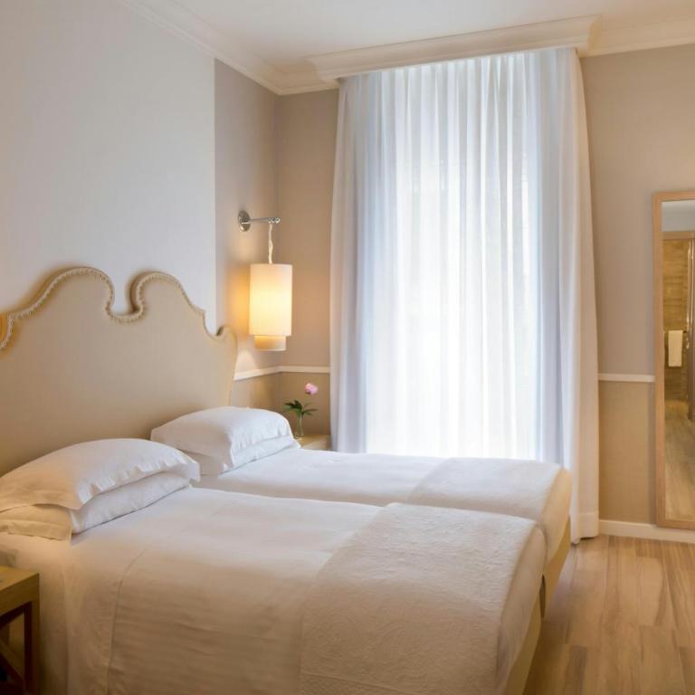 Starhotels Terminus - Camera Familiare (2 Adulti + 2 Bambini) - 1