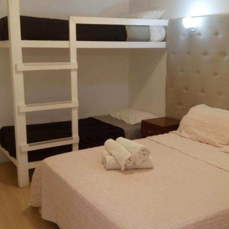 Apart HOTEL RUTA 66 - Habitación Cuádruple Económica - 1