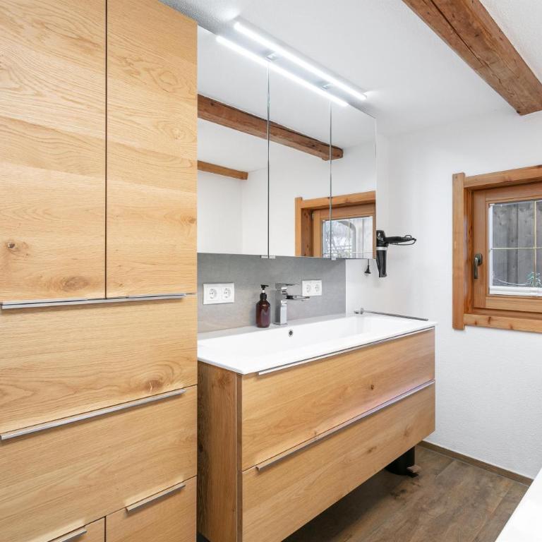 Kast'l Apartments - Apartment mit Terrasse - 12