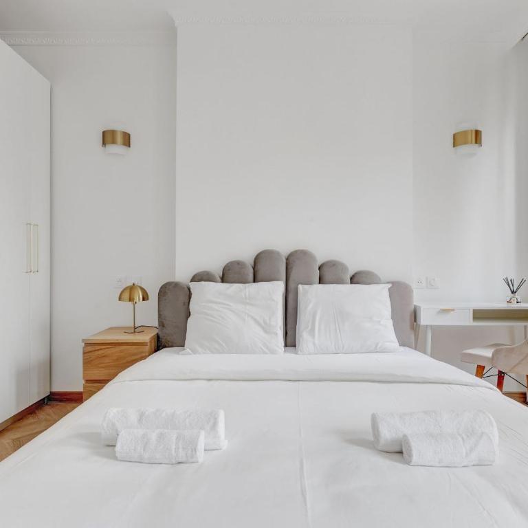 High end Parisian 3 room apartment 10th arrondissement - Appartement 2 Chambres - 9