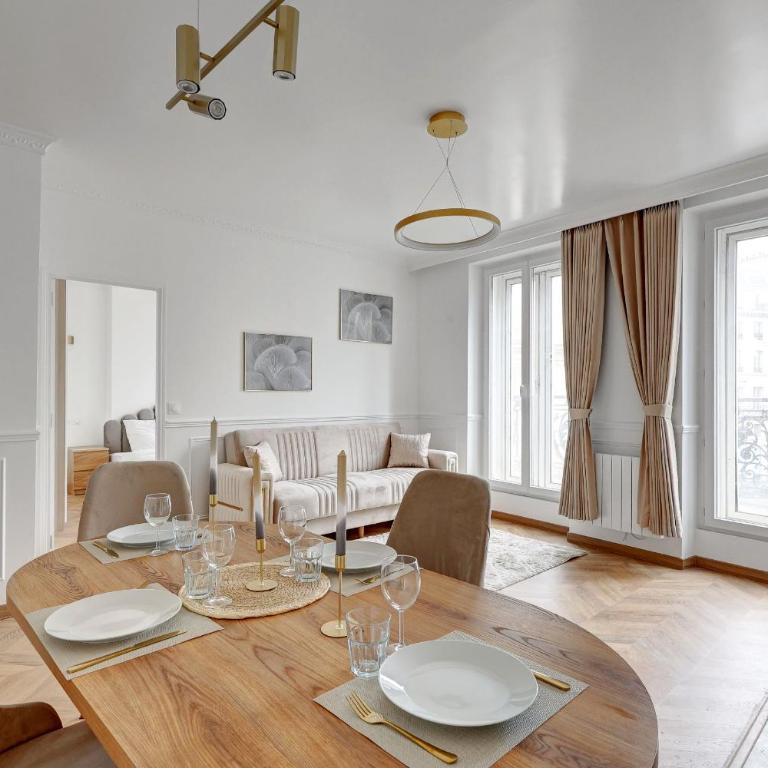 High end Parisian 3 room apartment 10th arrondissement - Appartement 2 Chambres - 2