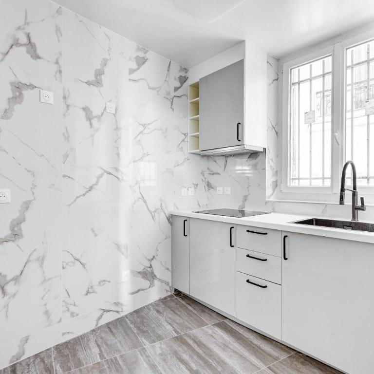 High end Parisian 3 room apartment 10th arrondissement - Appartement 2 Chambres - 16