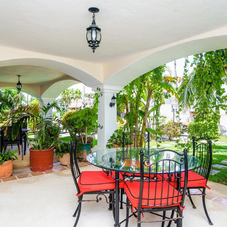 Oceanside Beach house Pool & Short walk to Beach - Apartamento - 4