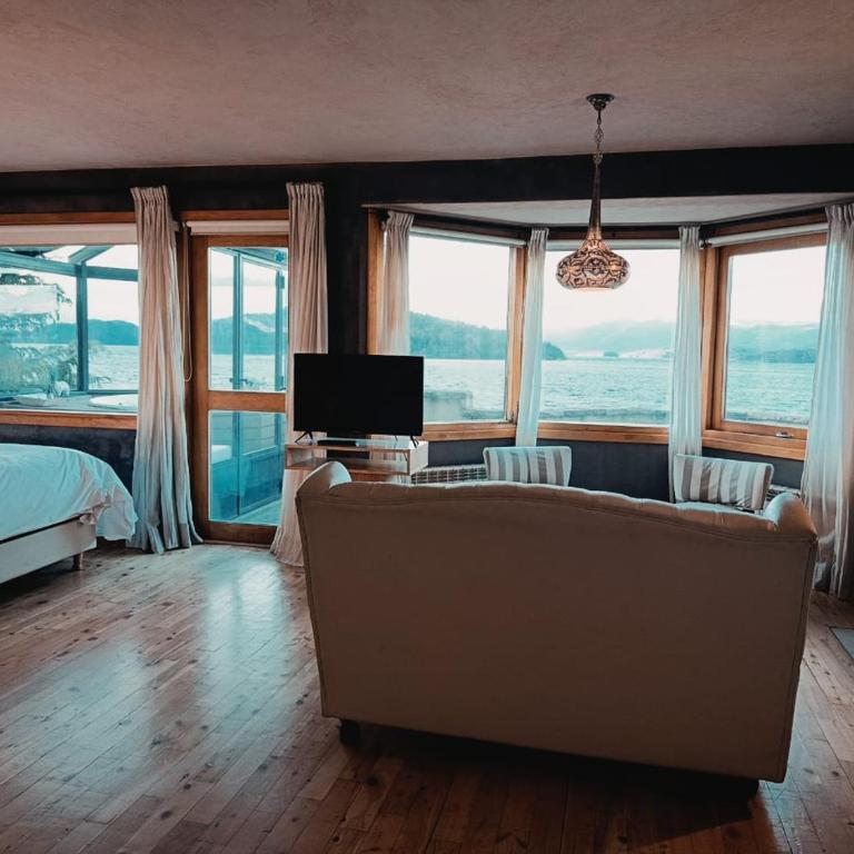 Lirolay Suites - Apart Hotel - Deluxe Suite with Spa Bath - 7