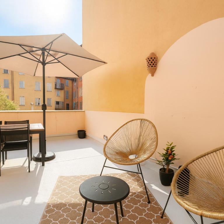 Suites 34 - Cœur Historique de Grasse - Climatisé & Tout Confort - Suite Junior avec Terrasse - 6