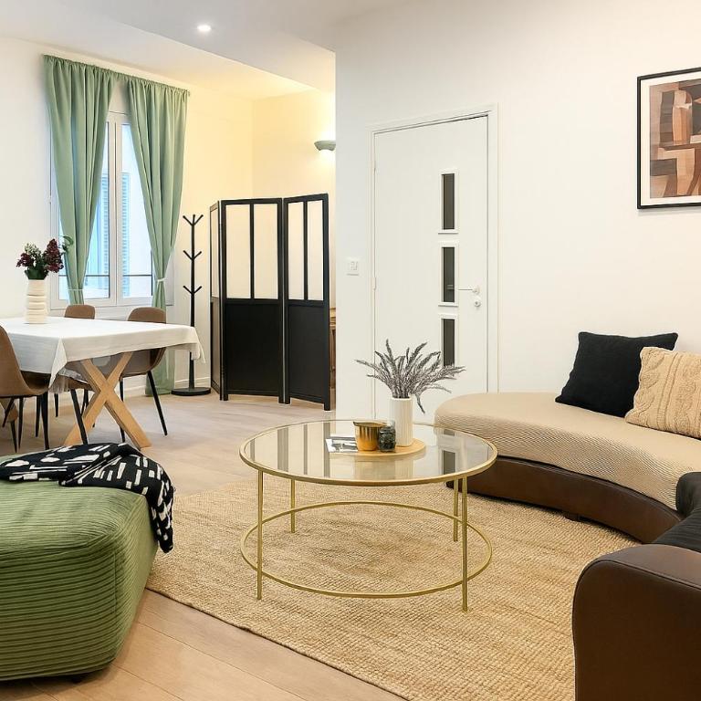 Suites 34 - Cœur Historique de Grasse - Climatisé & Tout Confort - Suite Junior avec Terrasse - 7