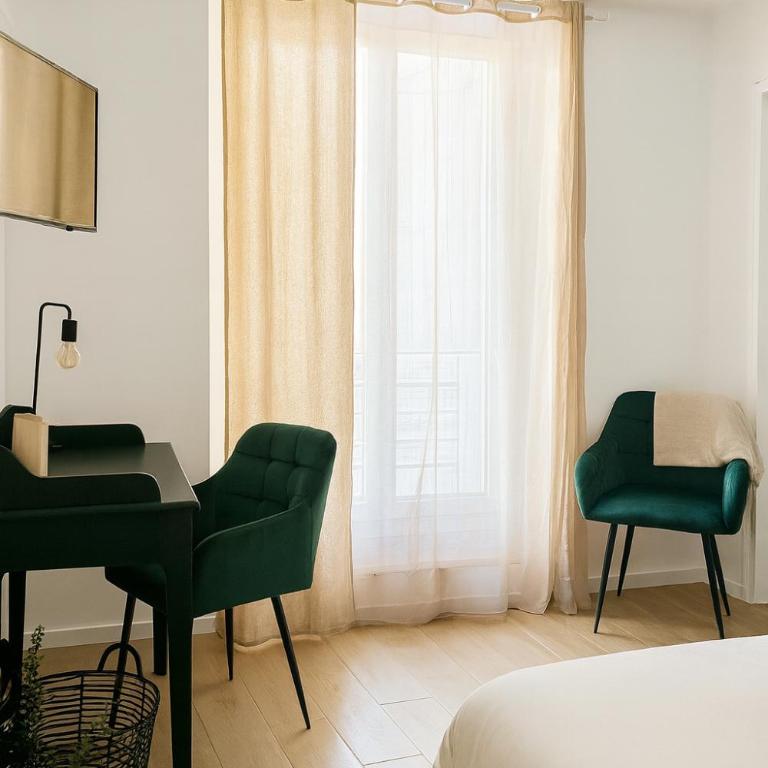 Suites 34 - Cœur Historique de Grasse - Climatisé & Tout Confort - Suite Junior avec Terrasse - 16