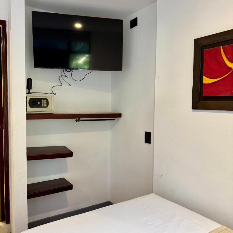 Hotel Plaza Mayor 44 - Double Room with Two Double Beds - 8