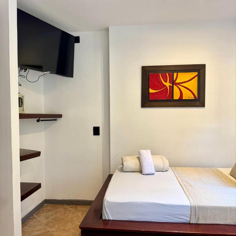 Hotel Plaza Mayor 44 - Double Room with Two Double Beds - 5