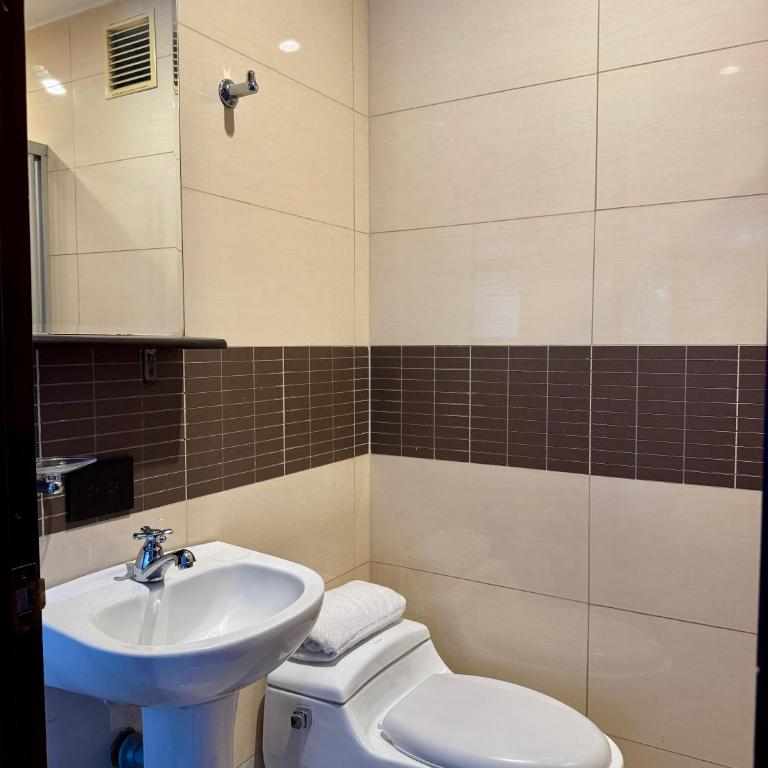 Hotel Plaza Mayor 44 - Double Room with Two Double Beds - 4
