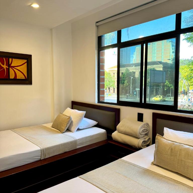 Hotel Plaza Mayor 44 - Double Room with Two Double Beds - 13