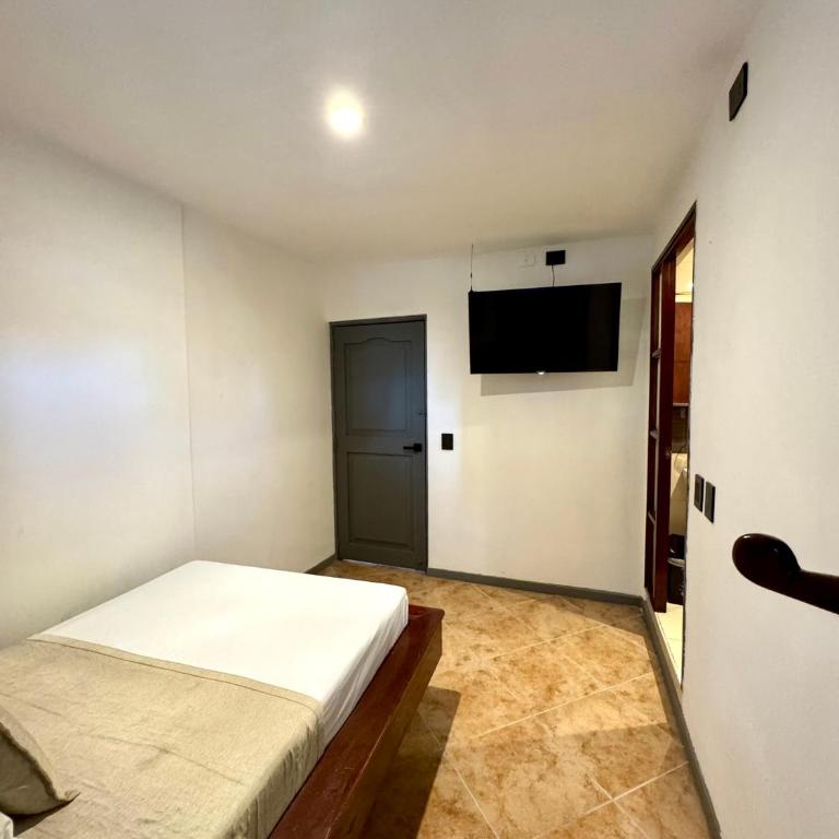 Hotel Plaza Mayor 44 - Double Room - 10