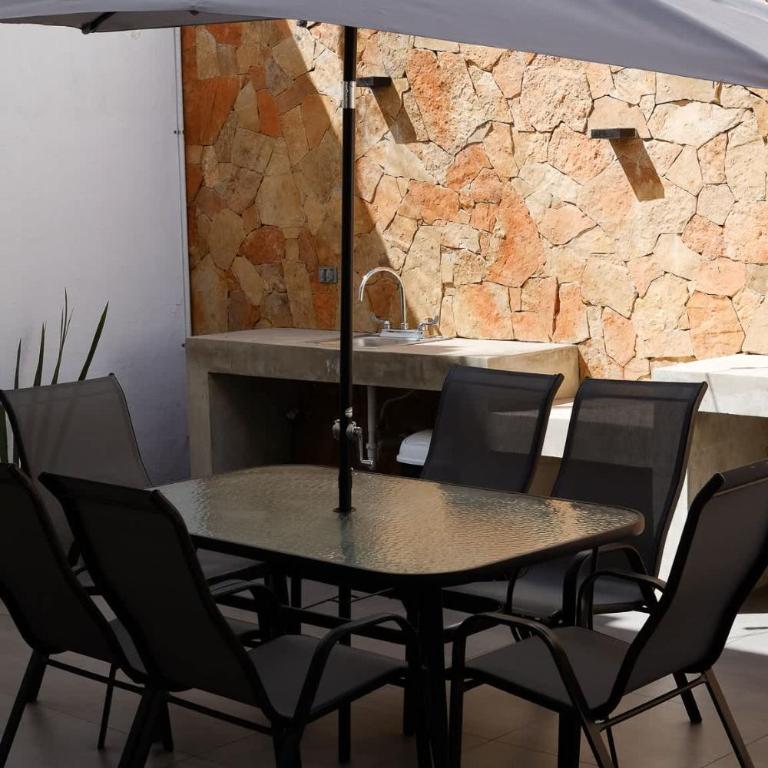 Modern House with Jacuzzi & Grill 3BR - Casa - 5