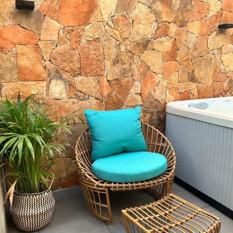 Modern House with Jacuzzi & Grill 3BR - Casa - 10