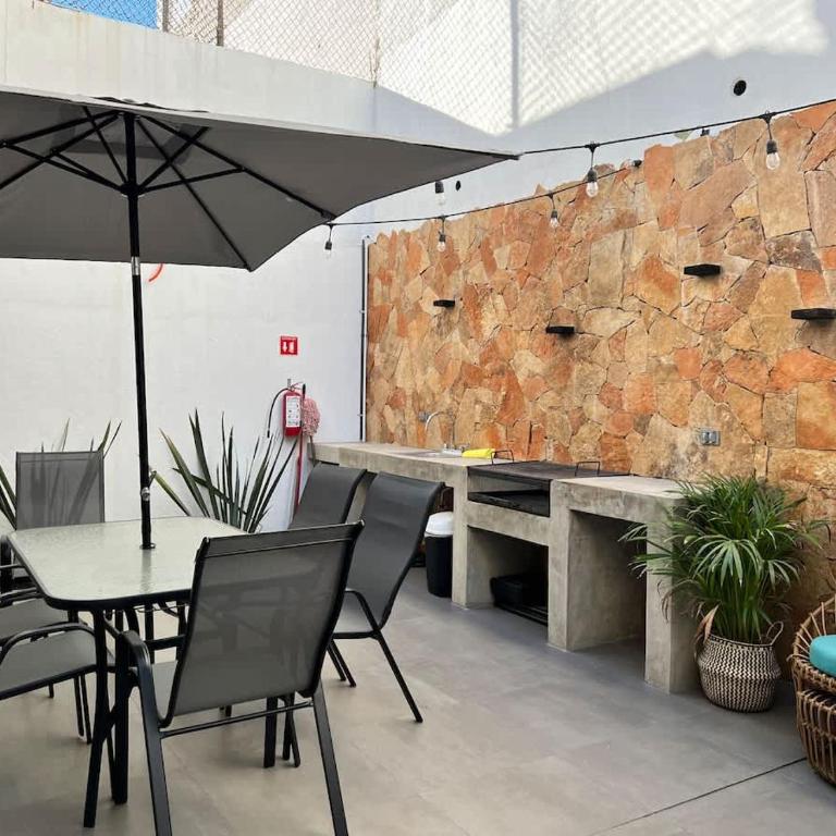 Modern House with Jacuzzi & Grill 3BR - Casa - 15