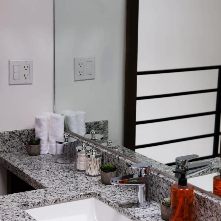 Modern House with Jacuzzi & Grill 3BR - Casa - 37