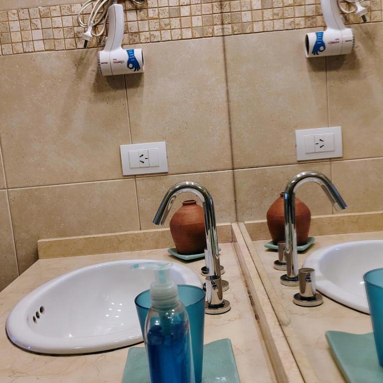 Hermoso departamento frente al lago con piscina - Apartamento de 1 dormitorio - 81