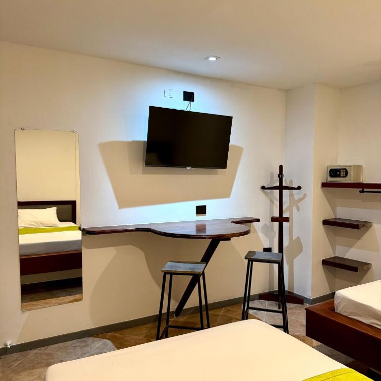 Hotel Plaza Mayor 44 - Twin Room - 16