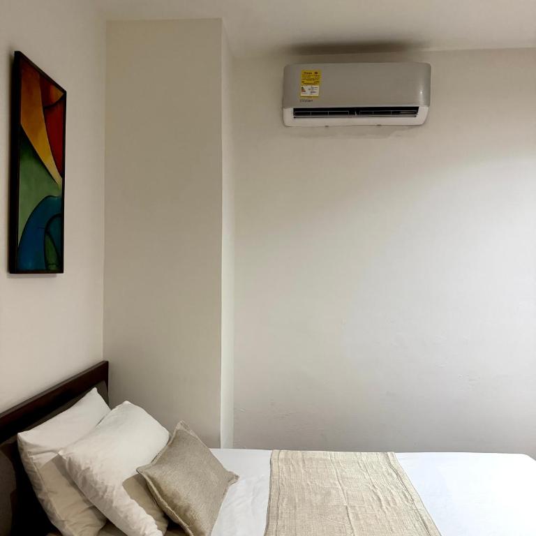 Hotel Plaza Mayor 44 - Family Room - 13