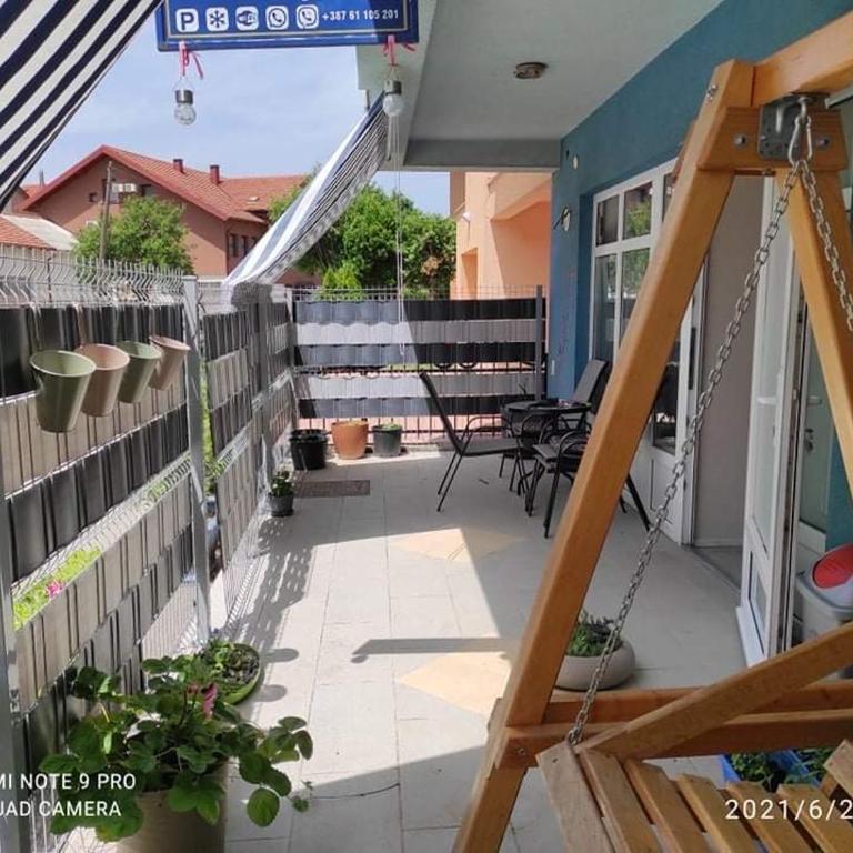 Adna Art Apartment - Three-Bedroom Apartment - 3