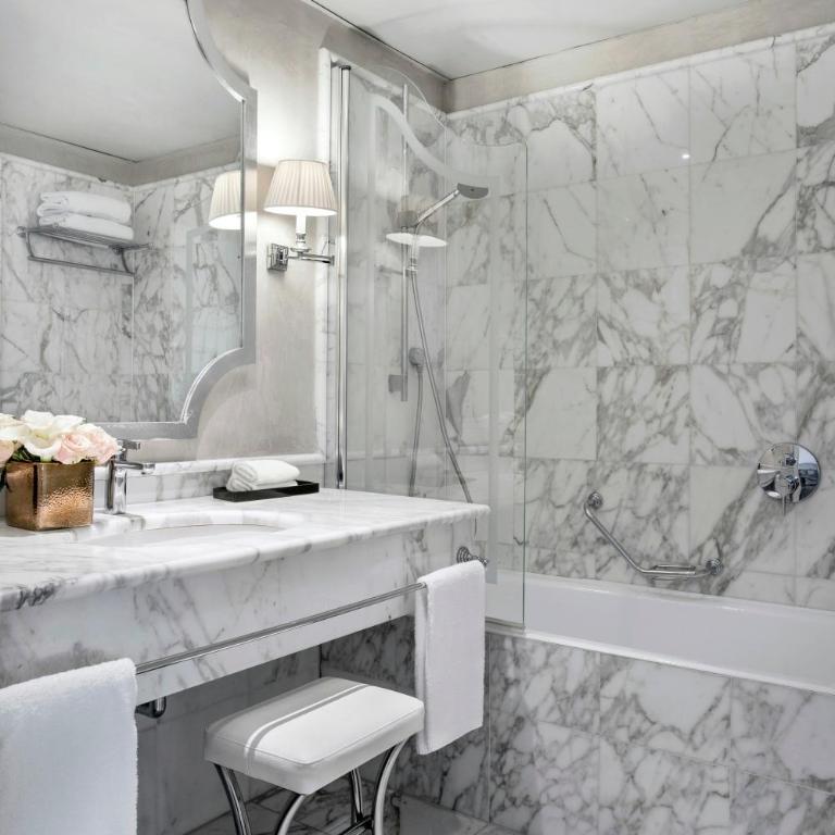 Castille Paris – Starhotels Collezione - Chambre Double Deluxe avec Balcon - 2