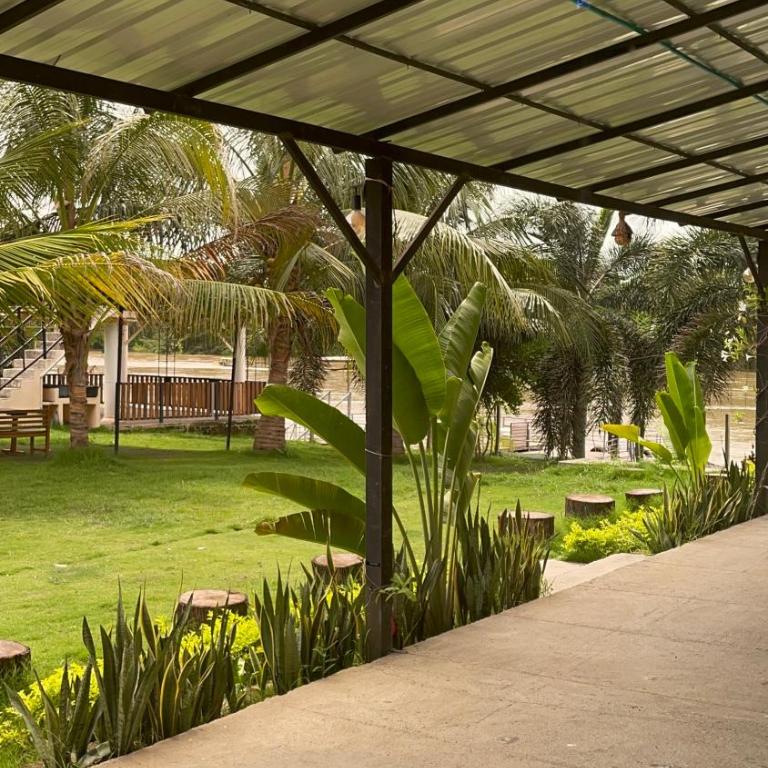 Casa Del Río - Habitación Doble con vistas al jardín - 11