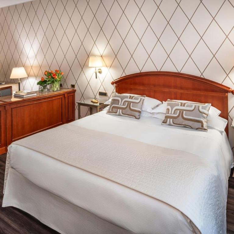 Starhotels Majestic - Junior Suite - 4