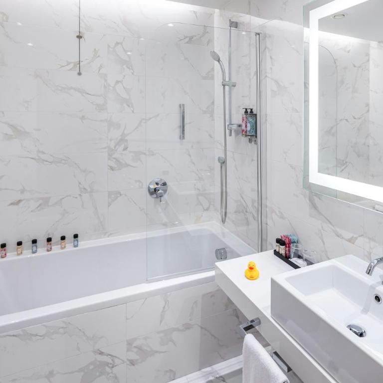 Starhotels Majestic - Camera Familiare (2 Adulti + 2 Bambini) - 6