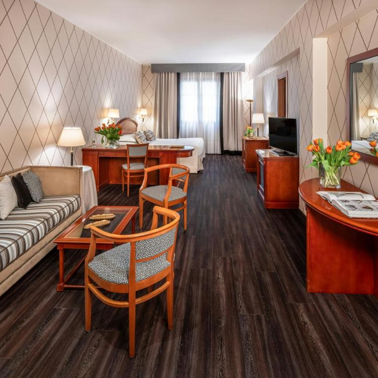 Starhotels Majestic - Junior Suite - 2