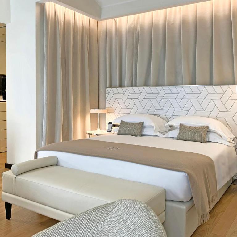 Rosa Grand Milano - Starhotels Collezione - Camera Ivory Grand Deluxe - 1