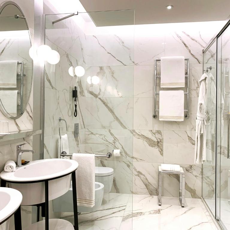 Rosa Grand Milano - Starhotels Collezione - Camera Ivory Grand Deluxe - 5
