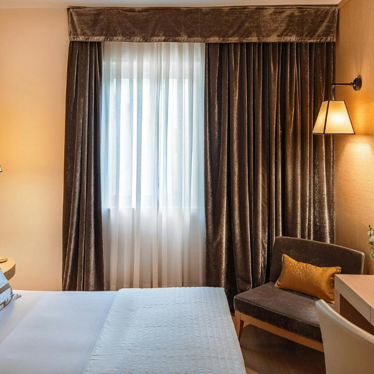Starhotels Metropole - Suite - 11