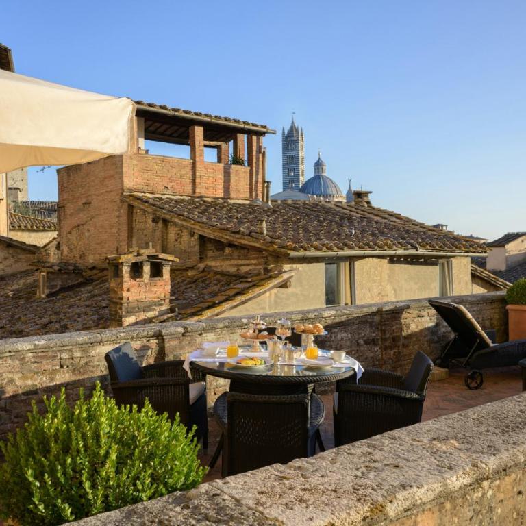 Grand Hotel Continental Siena - Starhotels Collezione - Camera Deluxe Matrimoniale/Doppia con Letti Singoli con Terrazza - 8