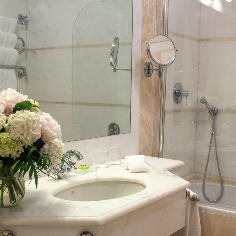 Grand Hotel Continental Siena - Starhotels Collezione - Camera Matrimoniale Deluxe - 4