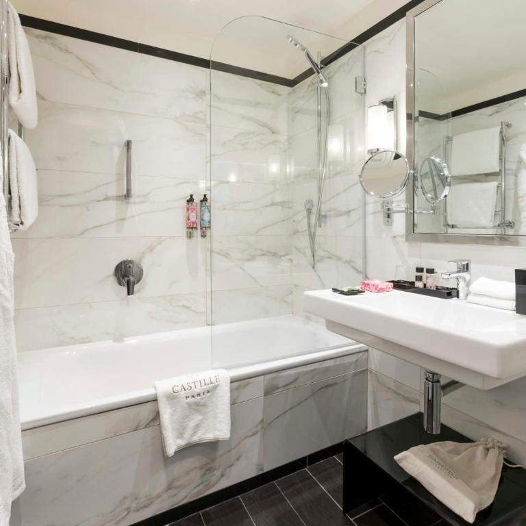 Castille Paris – Starhotels Collezione - Suite Junior en Duplex - Vue sur Tour Eiffel - 4