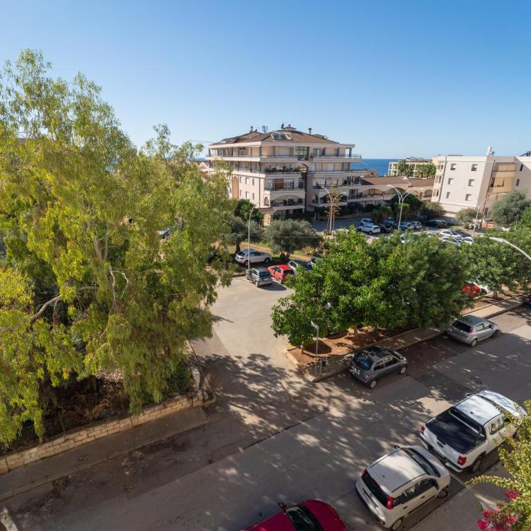 Cobalt Sea Apartment - Two-Bedroom Apartment with Sea View - 27