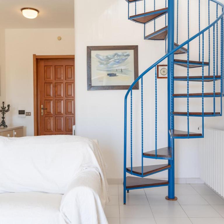Cobalt Sea Apartment - Two-Bedroom Apartment with Sea View - 3