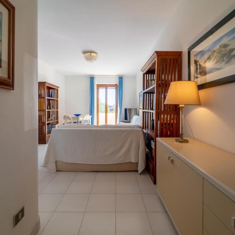 Cobalt Sea Apartment - Two-Bedroom Apartment with Sea View - 13